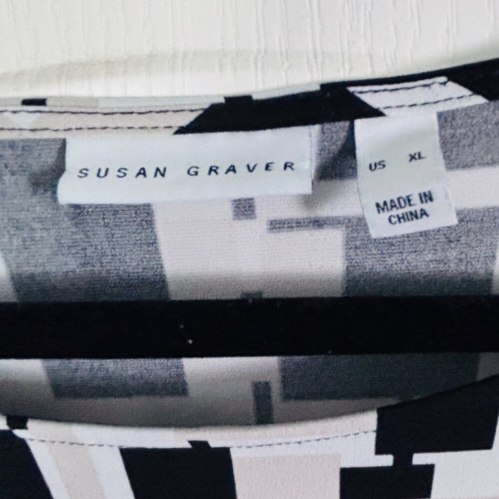 Susan Graver Printed Liquid Knit 3/4 Sleeve Top Black Stone XL - Picture 3 of 8
